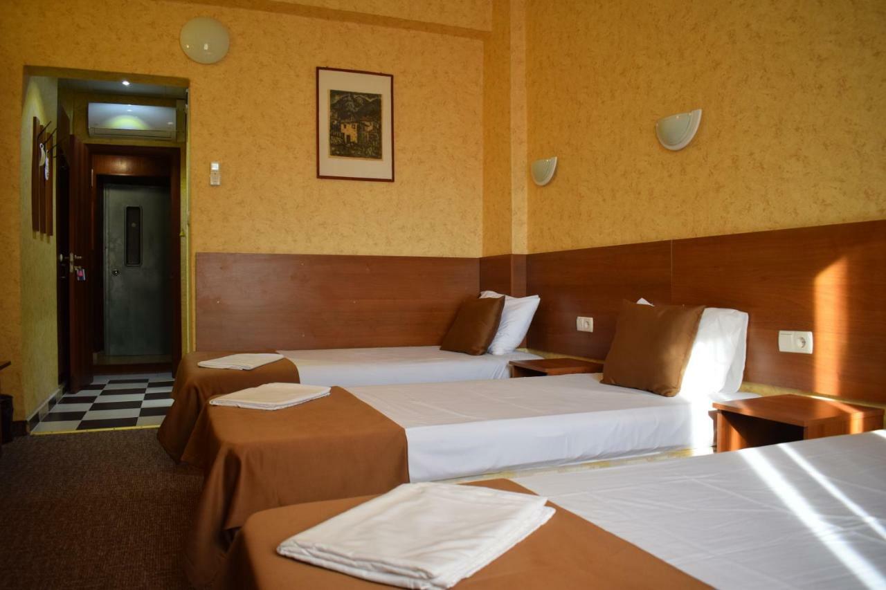 Triple Room,1210205599:JPEG